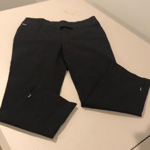 Black crop leg pant